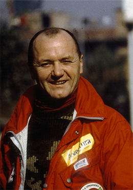 “Jacek Pałkiewicz pod Annapurną zderzył się z zupełnie nową dla niego i groźną rzeczywistością”.