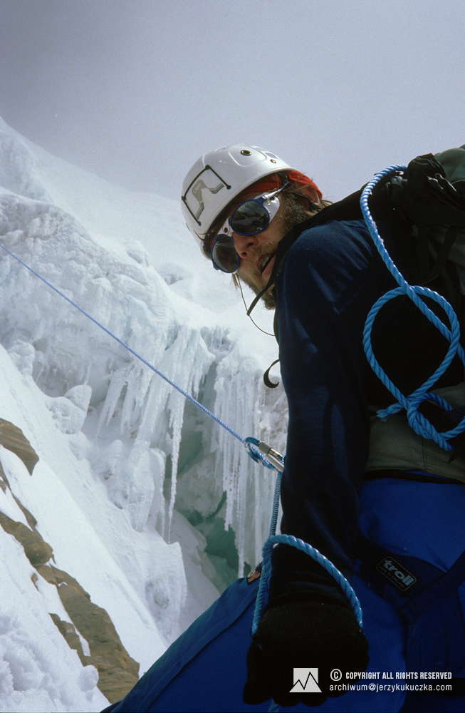 Artur Hajzer on the Annapurna slope.