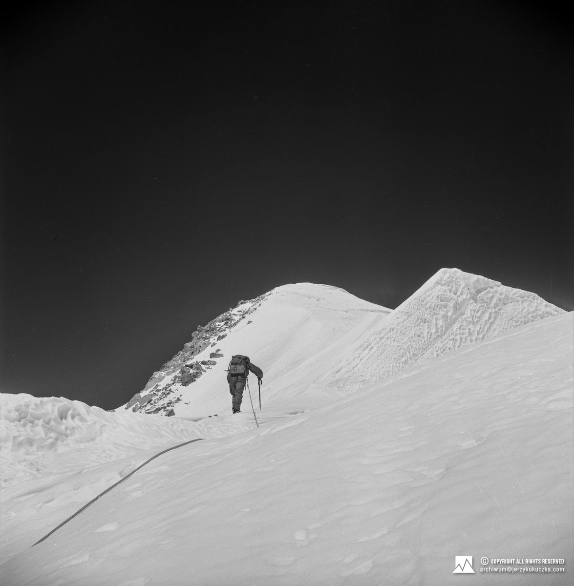 Michał Wroczyński on the eastern ridge of Tirich Mir.
