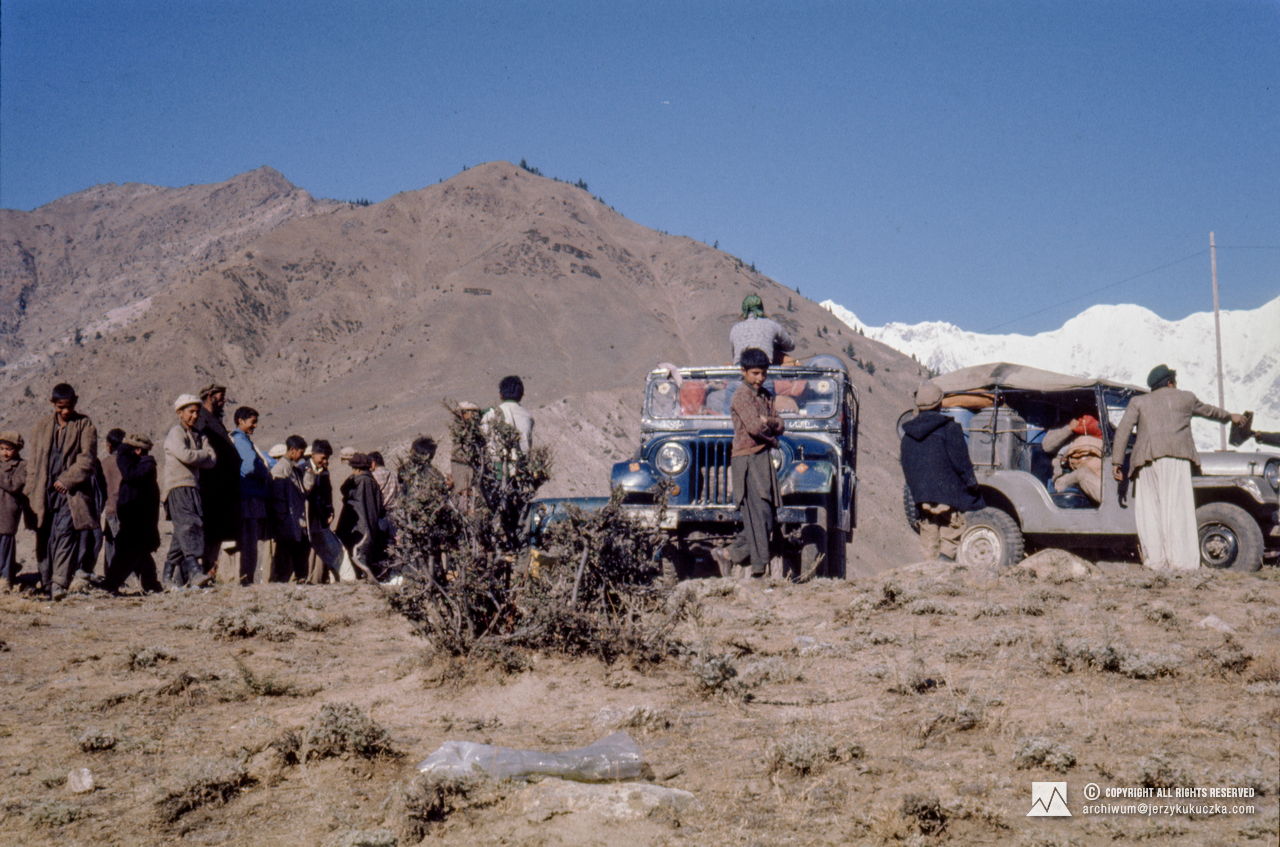 Jeep caravan.
