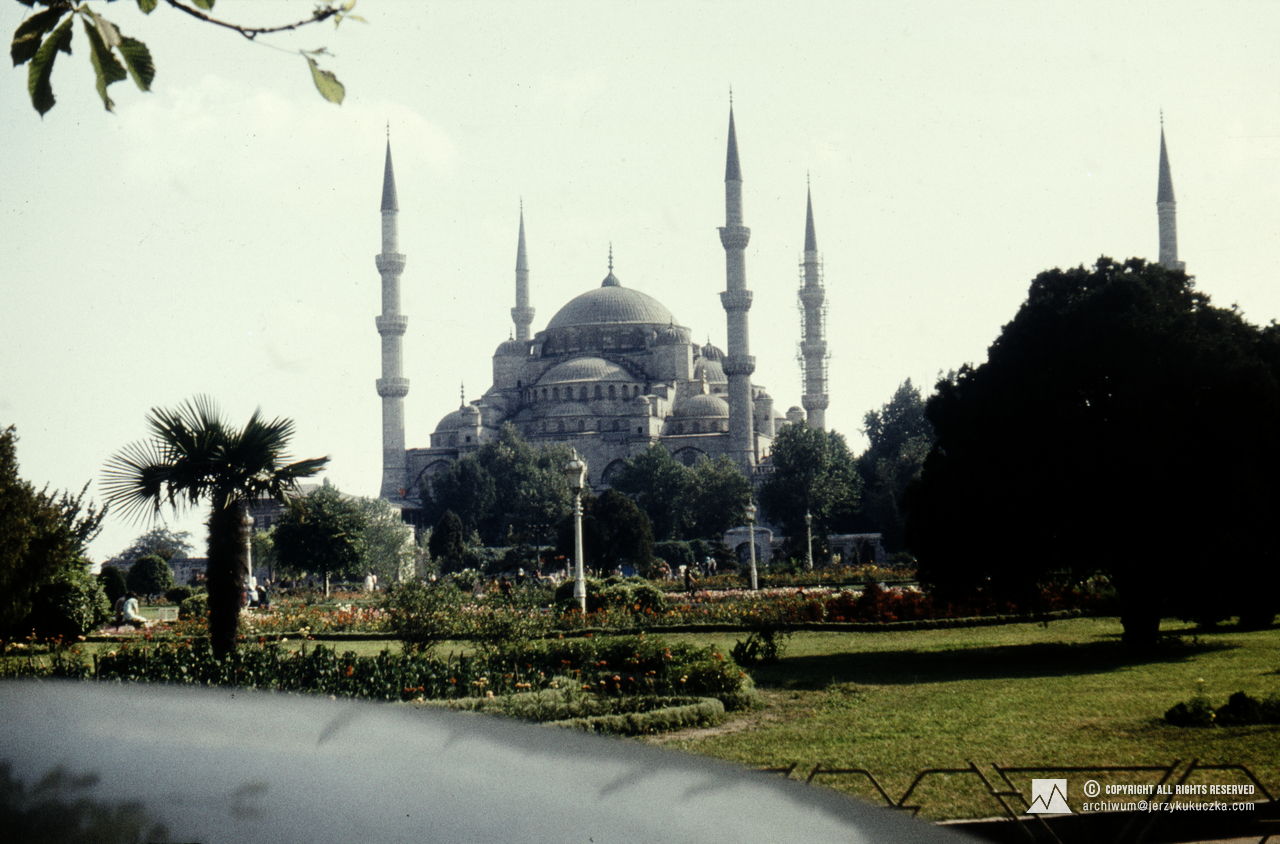 The Blue Mosque in Istanbul. Travel of the participants of the expedition through Turkey. Route from Katowice to Islamabad.