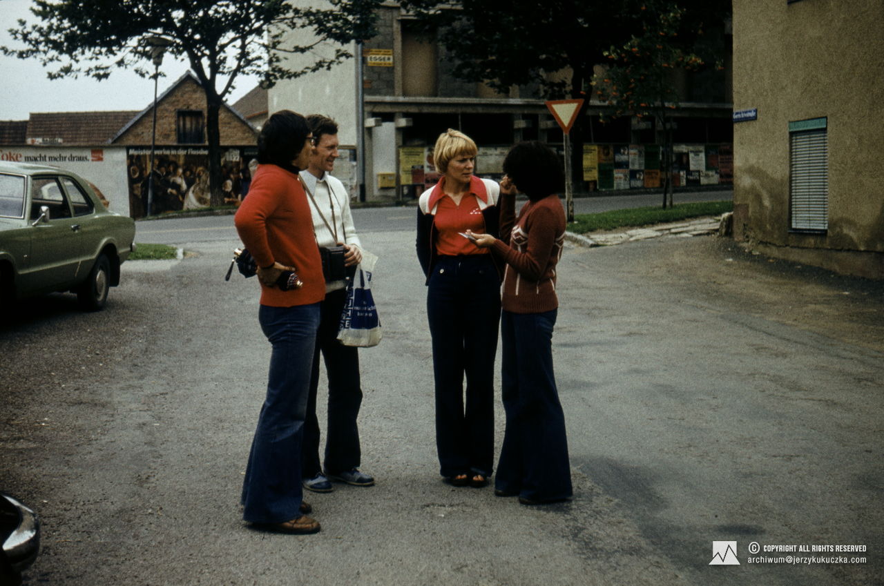 Participants of the expedition in Austria. From the left: Zbigniew Wach, Marek Pronobis, Aniela Łukaszewska and Danuta Wach. Route from Katowice to Islamabad.