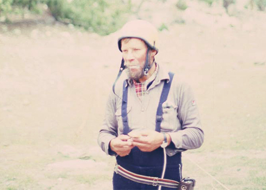 Jerzy Kukuczka po ataku szczytowym. Bezpieczny w bazie.