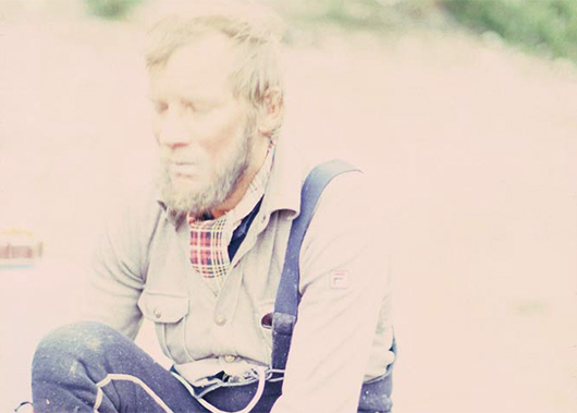 Jerzy Kukuczka po ataku szczytowym. Bezpieczny w bazie.