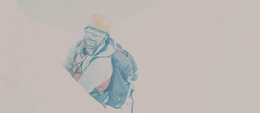 Sławomir Łobodziński podczas zejścia ze szczytu Nanga Parbat.